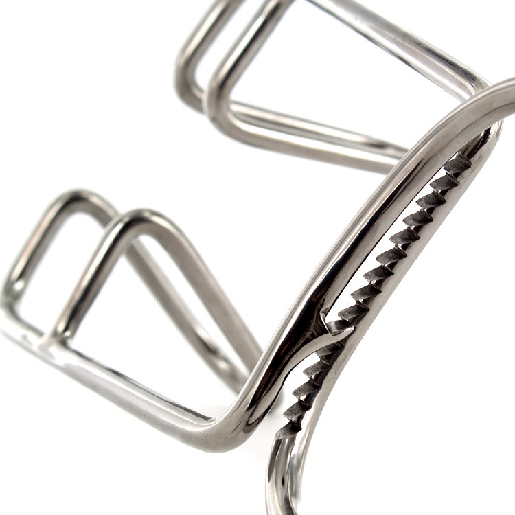 Uberkinky Dartigues Retractor | UberKinky