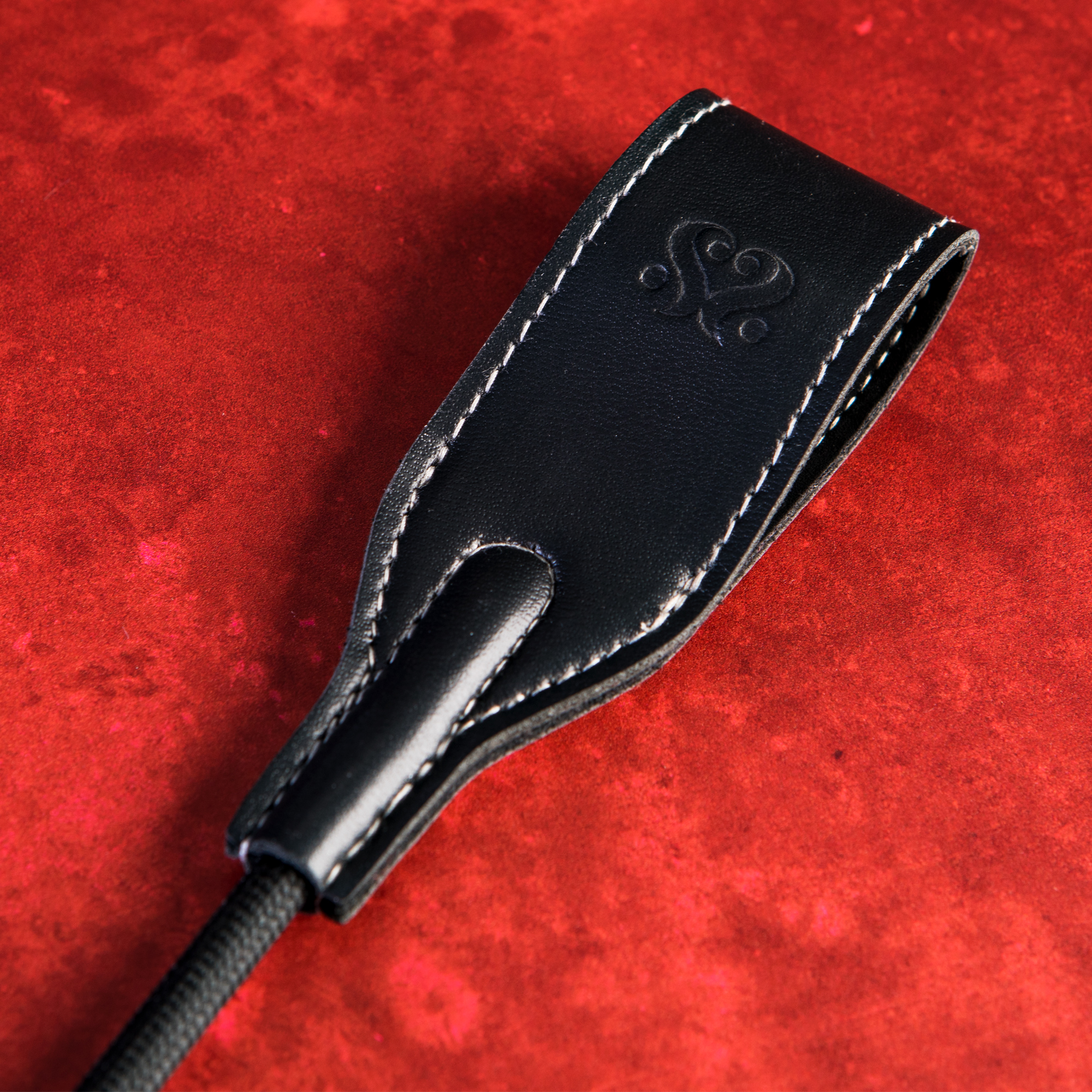 SEI MIO - Rein in Desire - Faux Leather Riding Crop
