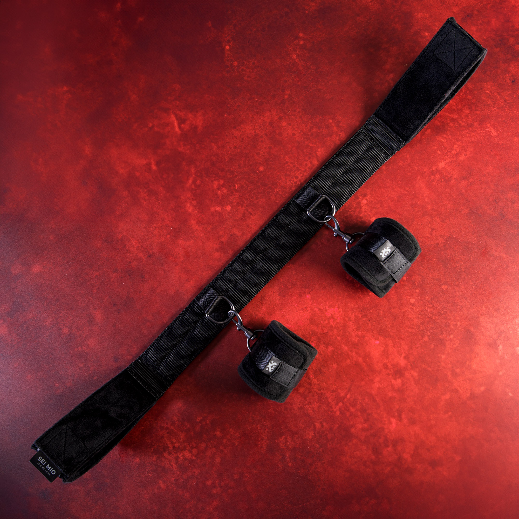 SEI MIO - Spread the Love - Ankle Spreader Bar with Wrist Cuffs
