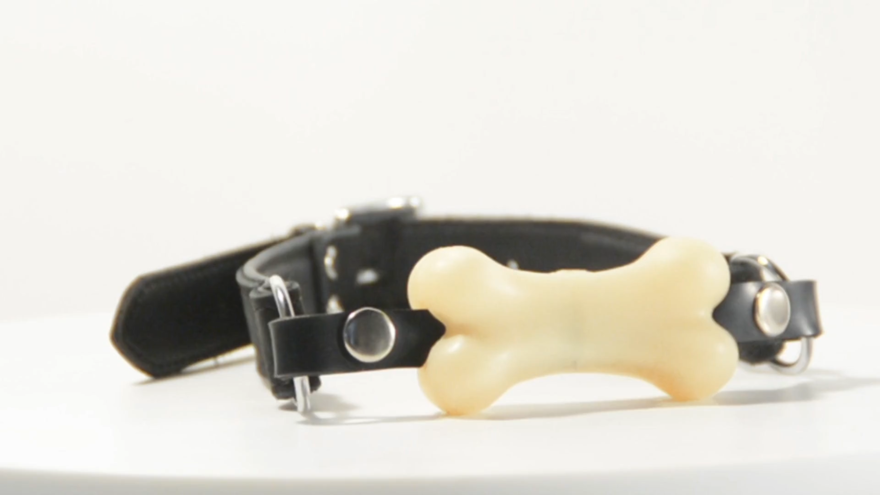Sinnovator Bone Platinum Silicone Bondage Gag