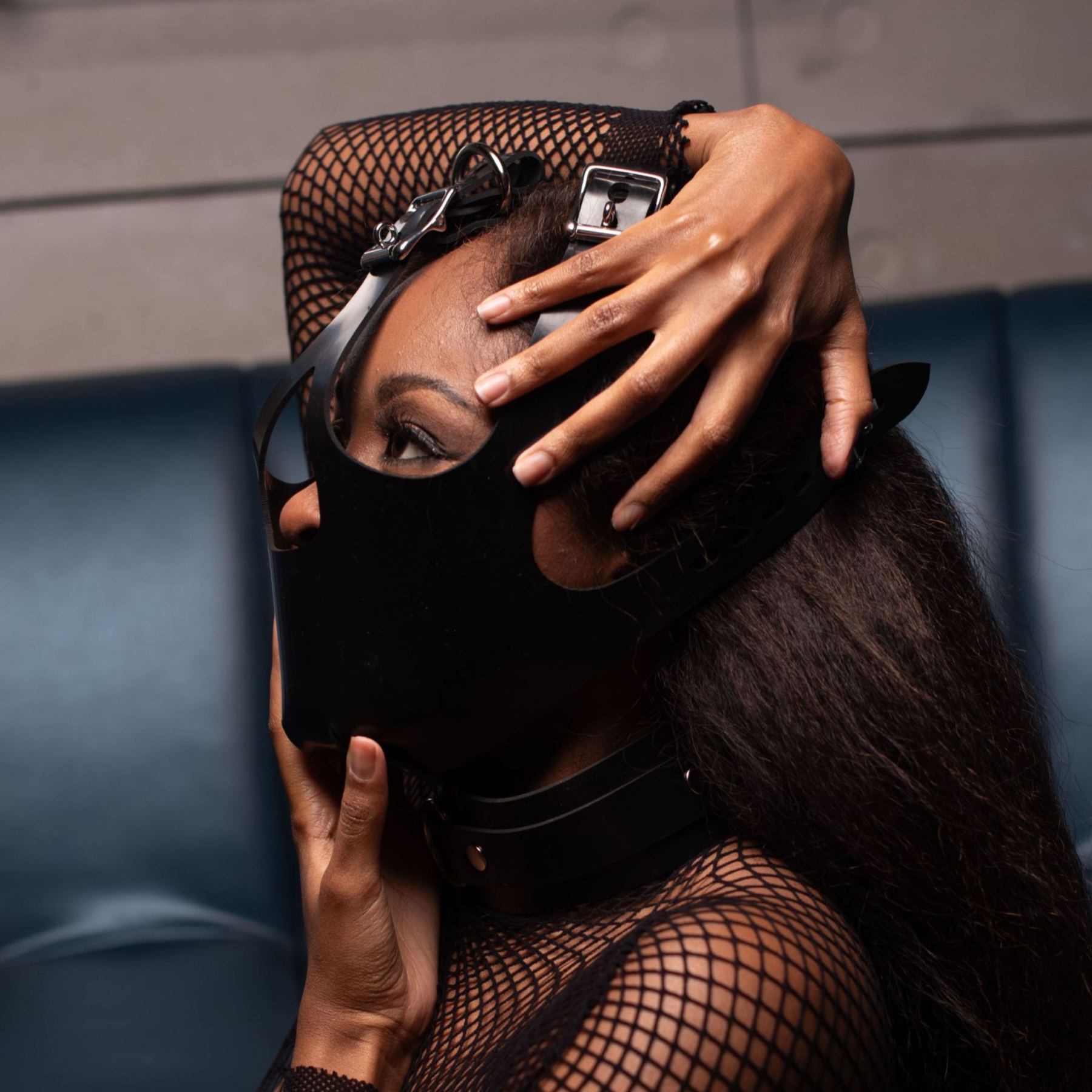 Vilain Garçon Heavy Rubber Locking Head Harness Muzzle