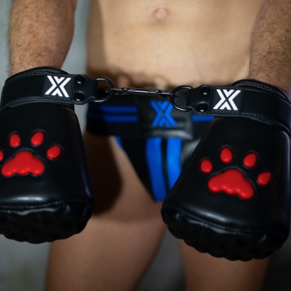 Boxer Barcelona PUX Puppy Mittens | Black/Red