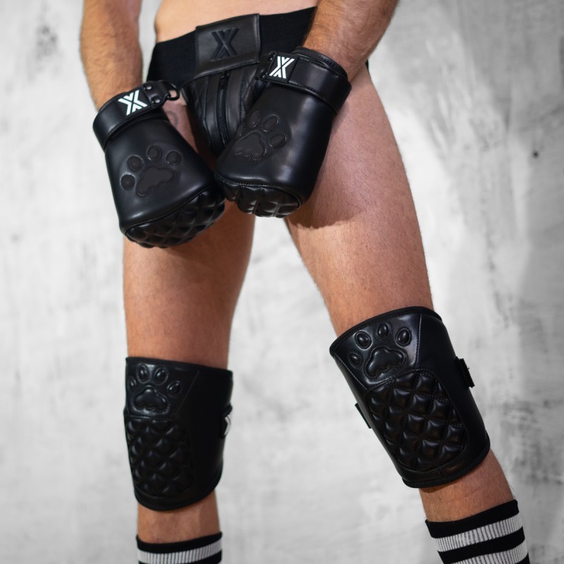 Boxer Barcelona PUX Puppy Mittens | Black
