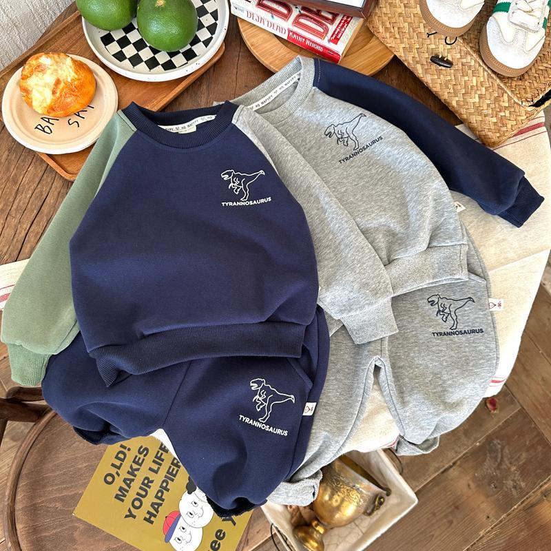 2pcs Baby Dinosaur Sweatshirt and Pant Set