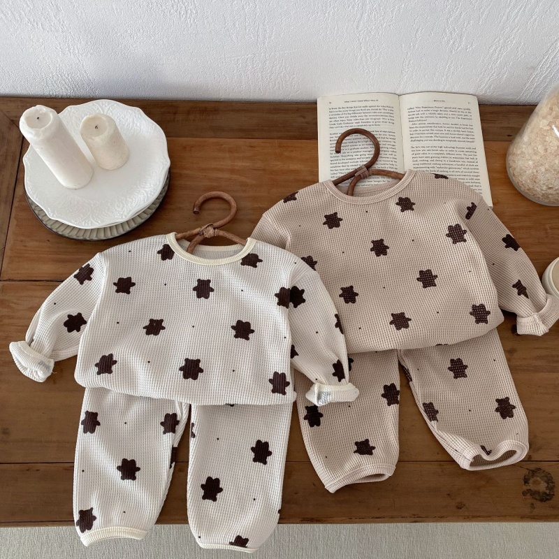 2pcs Baby Girl/Boy Cartoon Bear Waffle Long Sleeve Set