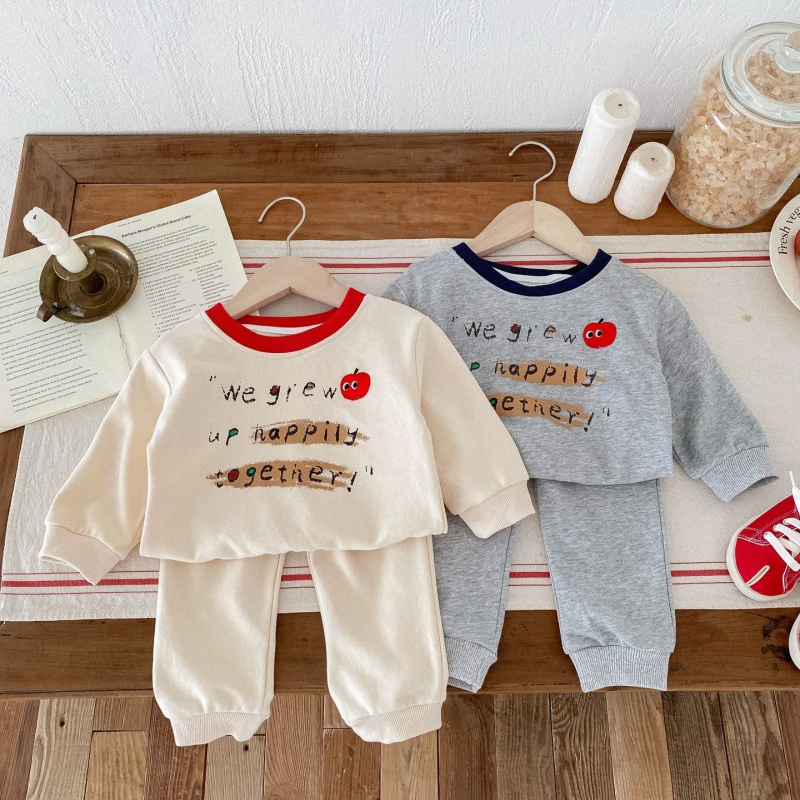 2pcs Baby Girl/Boy Apple Letters Long Sleeve Set