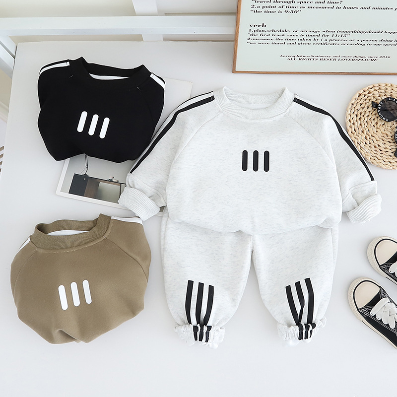 2pcs Baby Boy Long Sleeve Round Neckline With Vertical Stripes Set