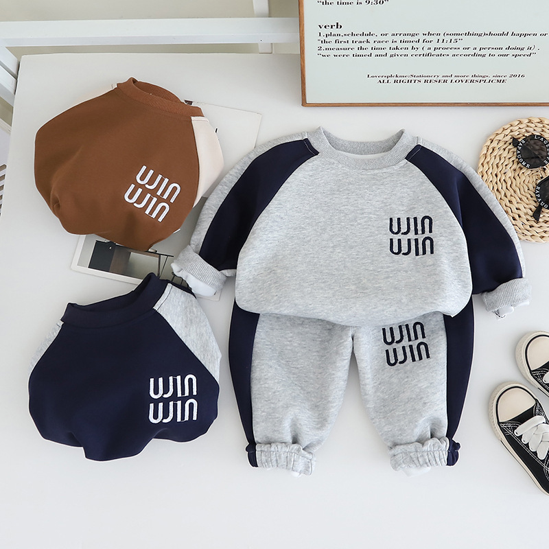 2pcs Baby Boy Long Sleeve Embroidered Letter Round Neck Set