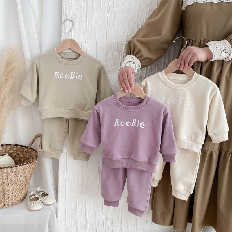 2pcs Baby Girl Alphabet Cuff Print Set