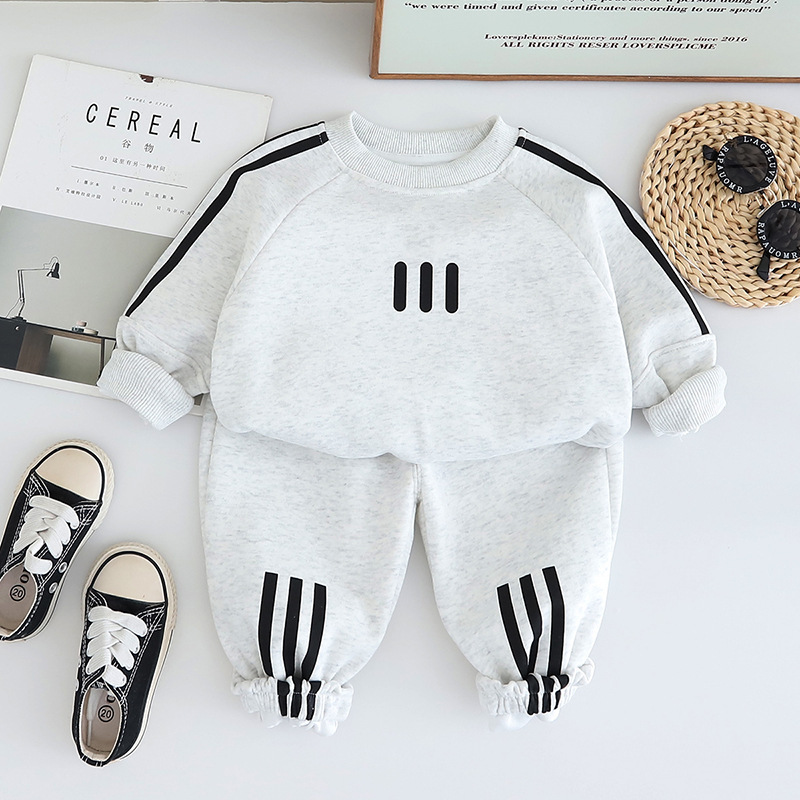 2pcs Baby Boy Long Sleeve Round Neckline With Vertical Stripes Set