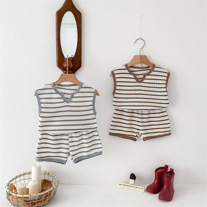 2pcs Baby Boy/Girl Stripe Clash Vintage Sleeveless T-Shirt with Pant Set
