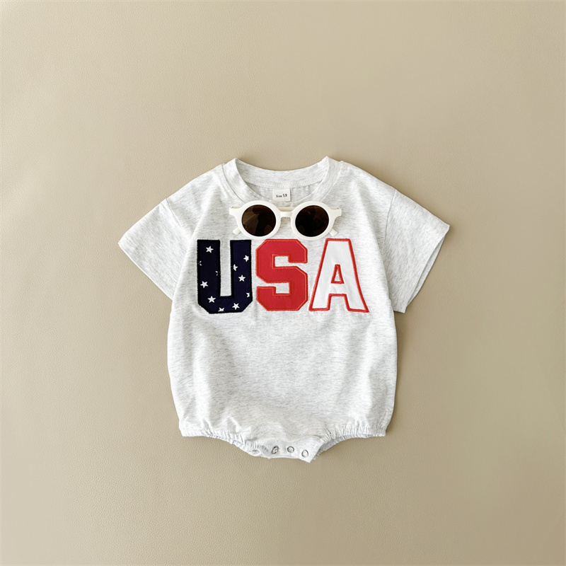 Baby Boy/Girl USA Print Short Sleeve Bodysuit