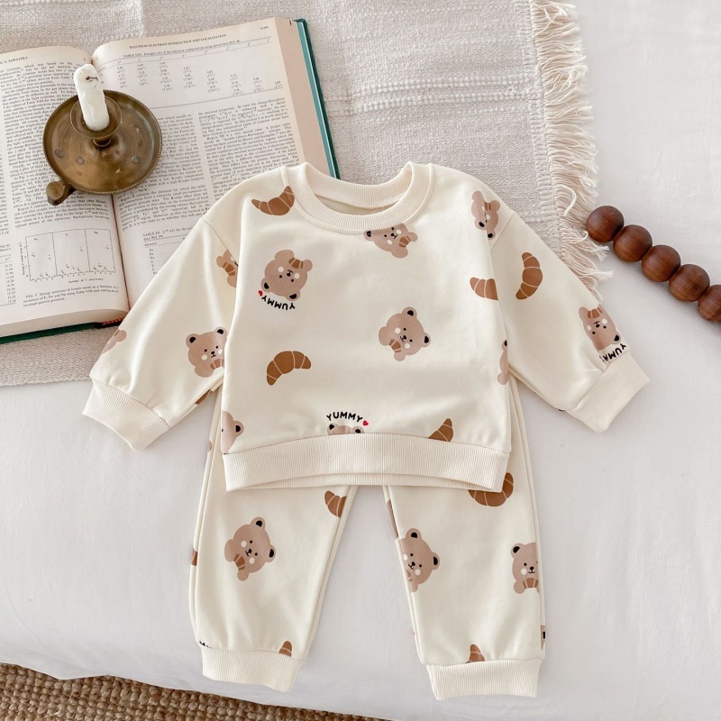 2pcs Baby Girl/Boy Full-printed Cartoon Bear Round Neck Long Sleeve Set