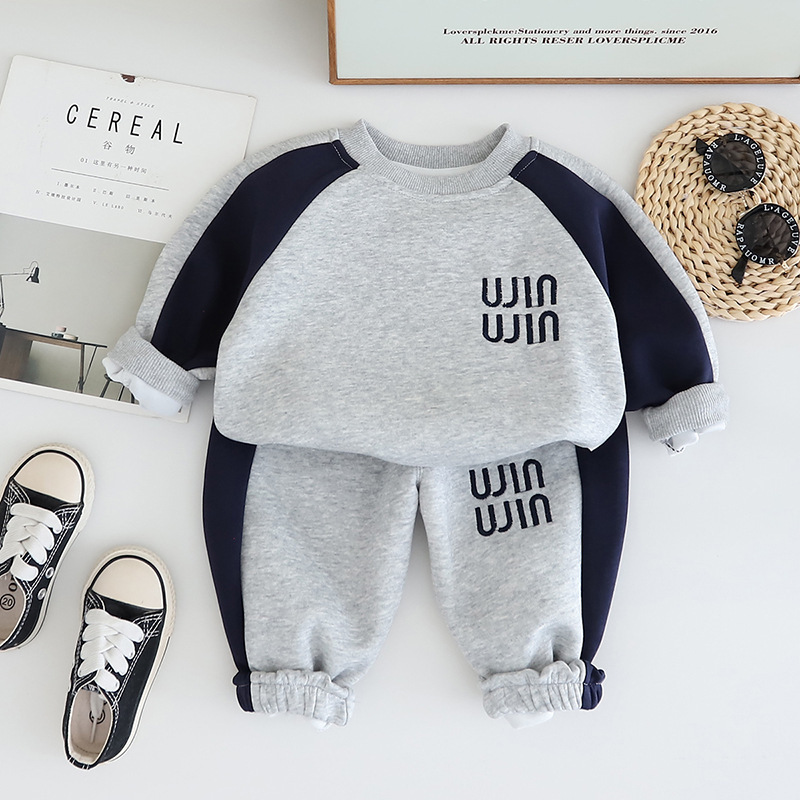 2pcs Baby Boy Long Sleeve Embroidered Letter Round Neck Set