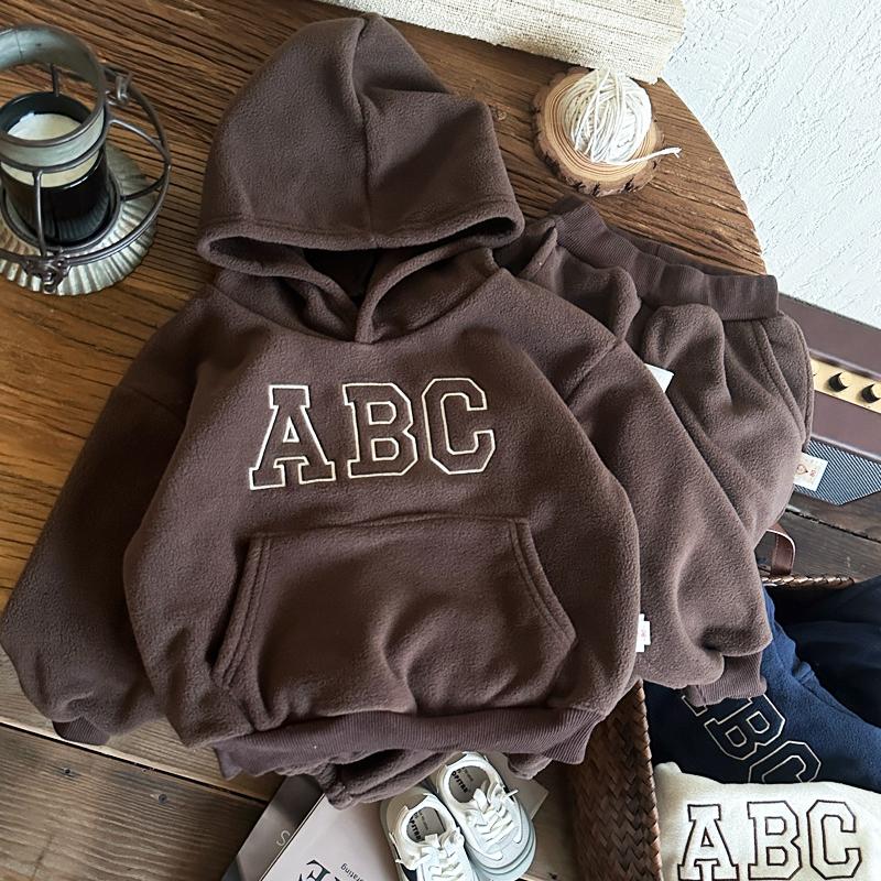 2pcs Baby Sports Padded Sweatshirt and Pant Set