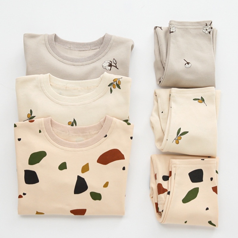Baby Boy/Girl Cute Decorative Pattern Long Sleeve Sweatshirt + Pants Set