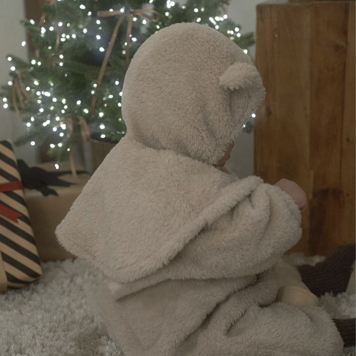 Baby Plush Thickened Bodysuit with Bear Cape Set