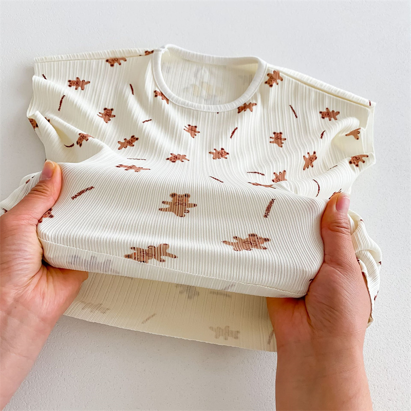 2pcs Baby Boy/Girl Cute Bear Ruffle Sleeveless T-Shirt with Pant Set