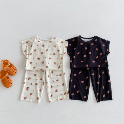 2pcs Baby Boy/Girl Cute Bear Ruffle Sleeveless T-Shirt with Pant Set