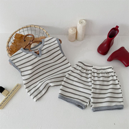 2pcs Baby Boy/Girl Stripe Clash Vintage Sleeveless T-Shirt with Pant Set