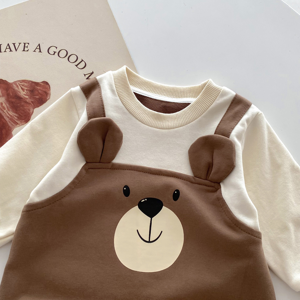 Baby Boy/Girl False Two Piece Bear Print Solid Color Long Sleeve Romper-kissminis