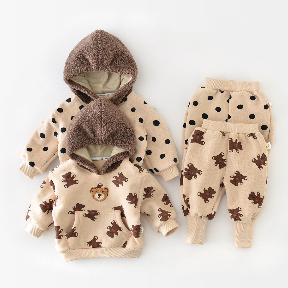 2pcs Baby Boy/Girl Winter Bear and Dots Graphic Long Sleeve Hooded Sweatshirt with Pants Set-kissminis