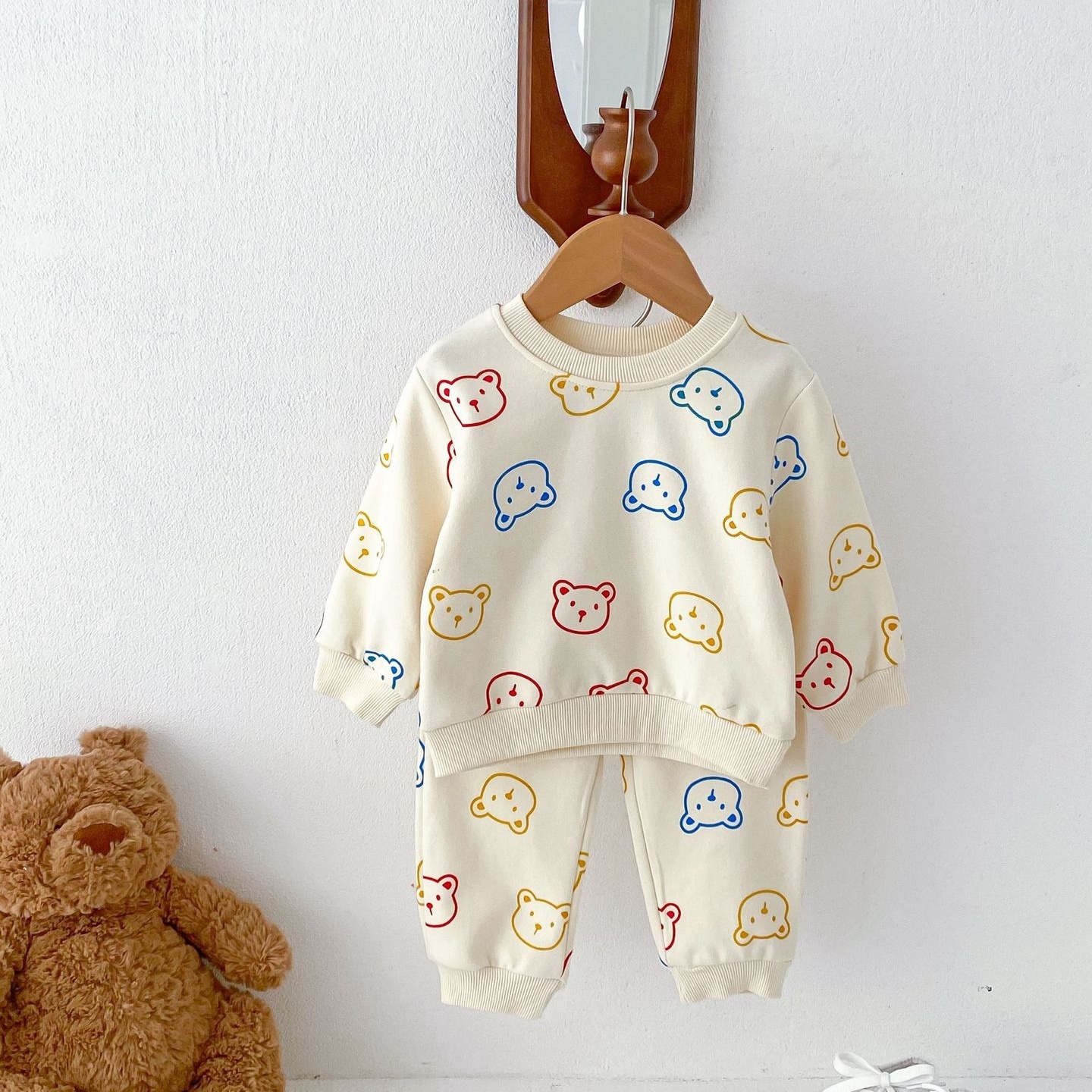 2pcs Baby Boy/Girl Cartoon Print Sweatshirt and Pant Set-kissminis