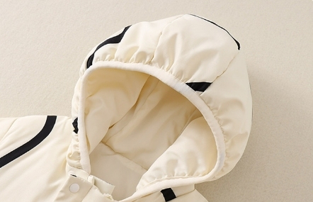 Baby Boy/Girl Winter White Duck Down Striped Giraffe Pattern Hooded Romper-kissminis