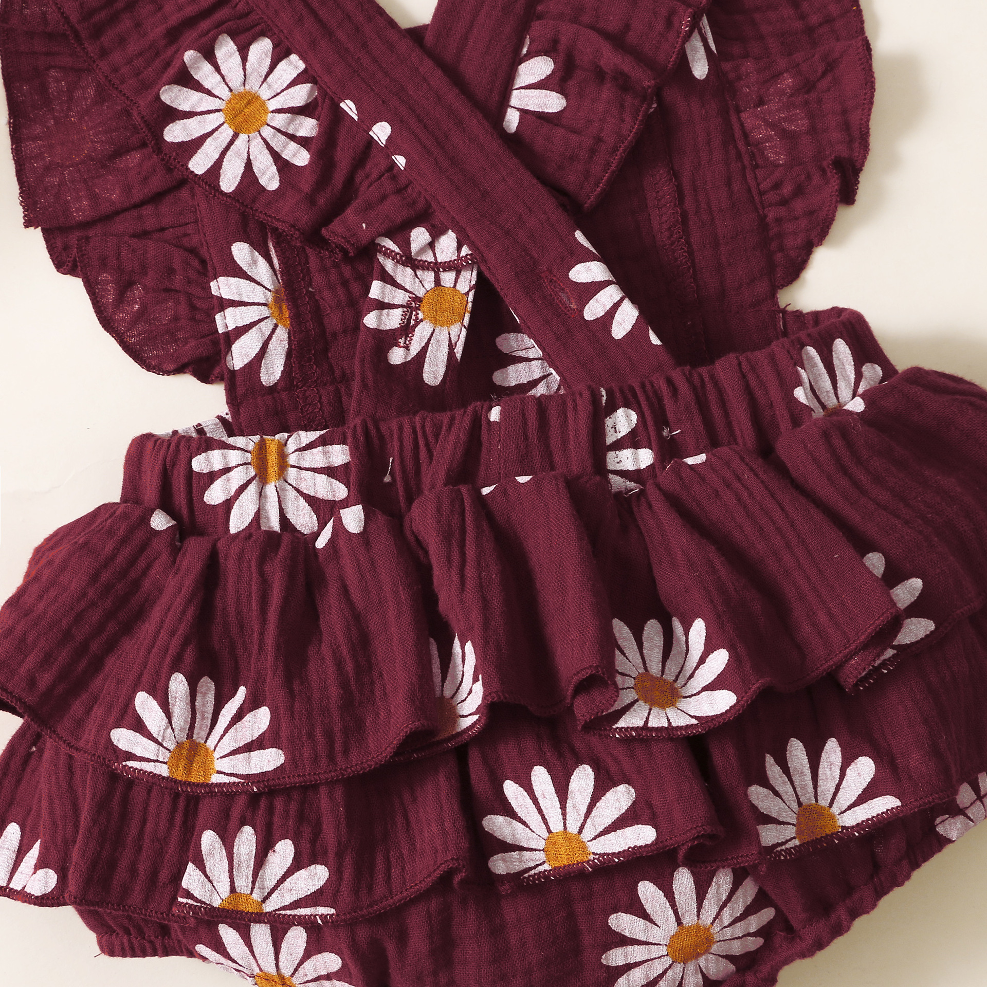 2pcs Newborn Baby Girl Allover Daisy Print Flutter Sleeve Sweet Bodysuit with Hairband Set