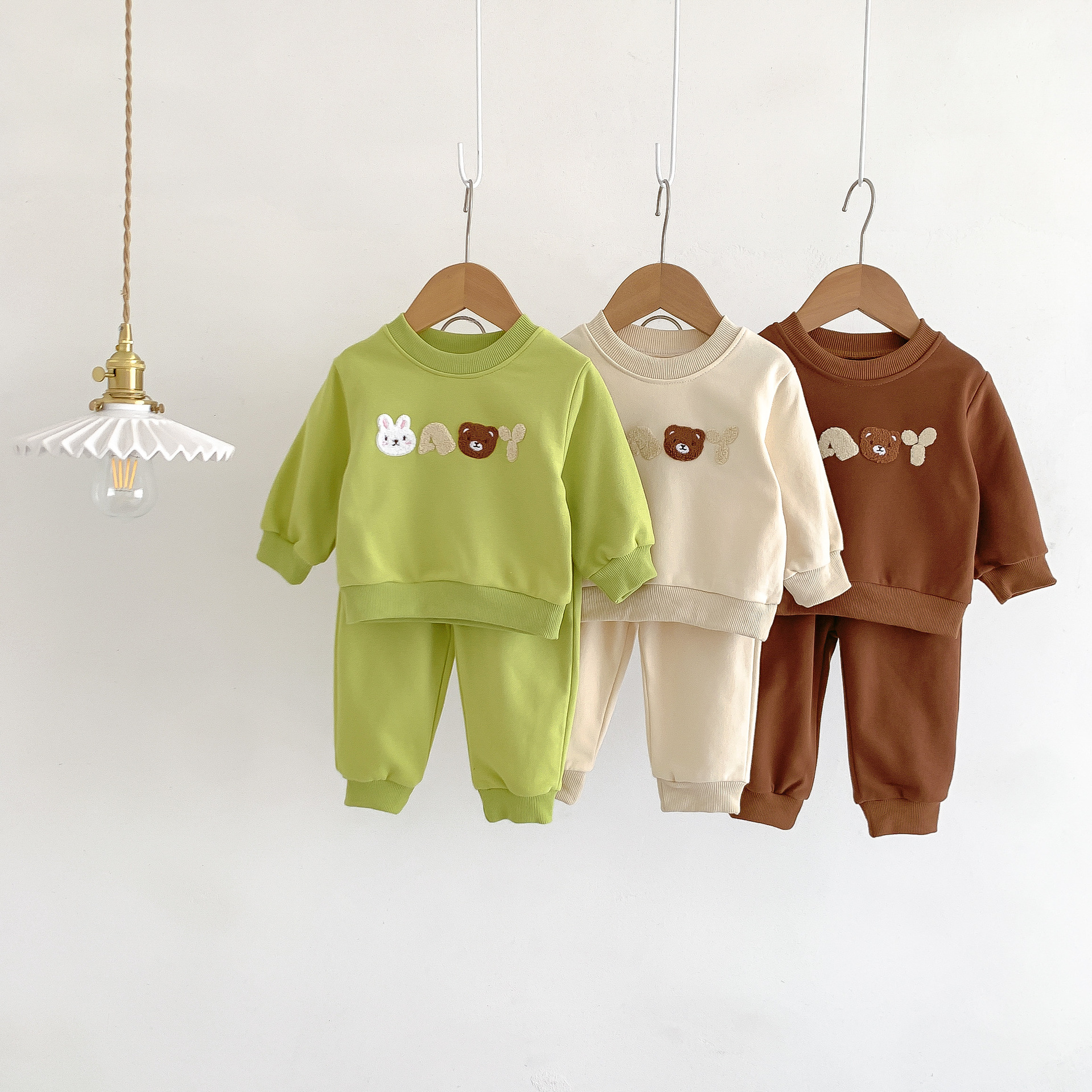 2pcs Baby Boy/Girl Crew Neck Bear and Rabbit Print Long Sleeve Sweatshirt with Pants Set-kissminis