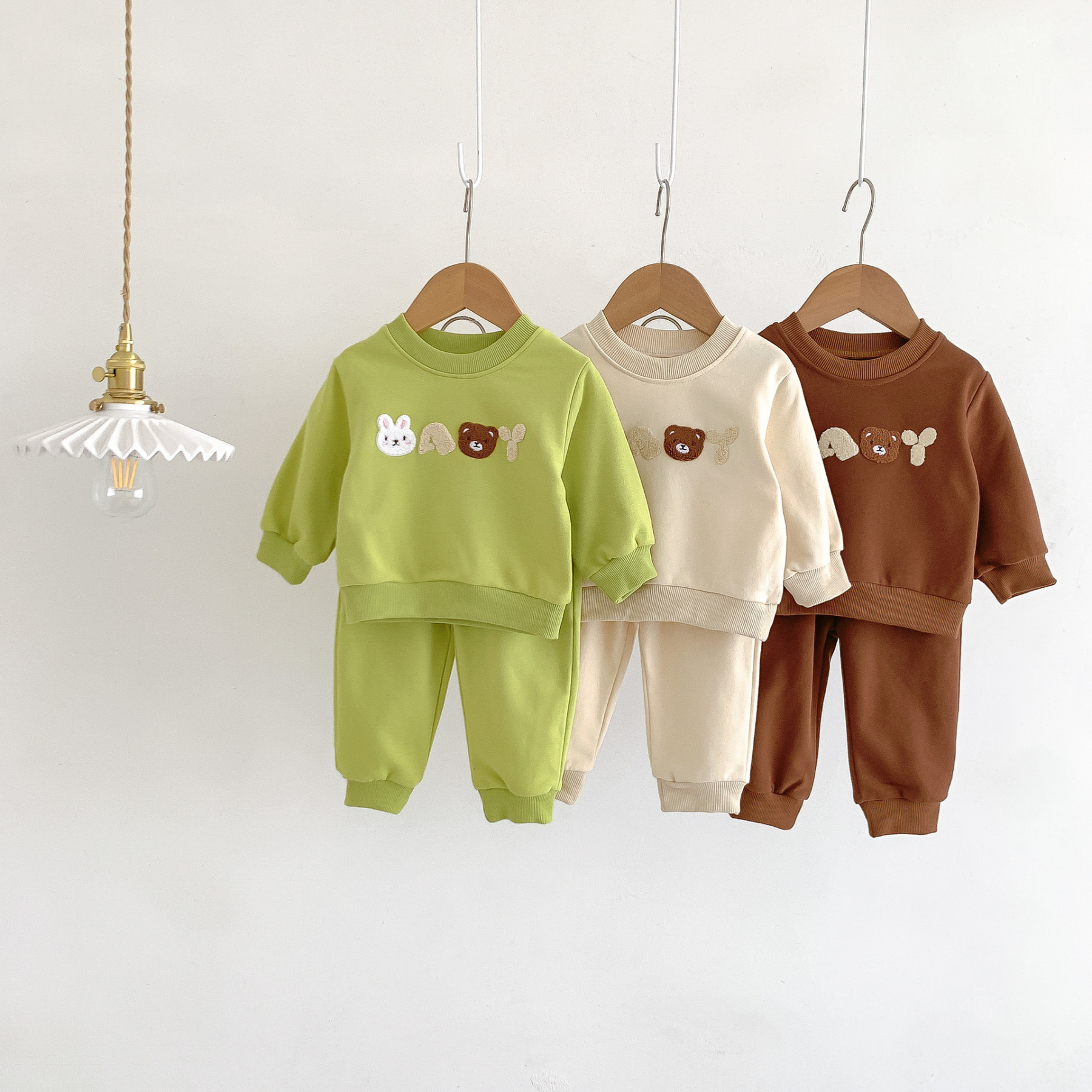 2pcs Baby Boy/Girl Crew Neck Bear and Rabbit Print Long Sleeve Sweatshirt with Pants Set-kissminis