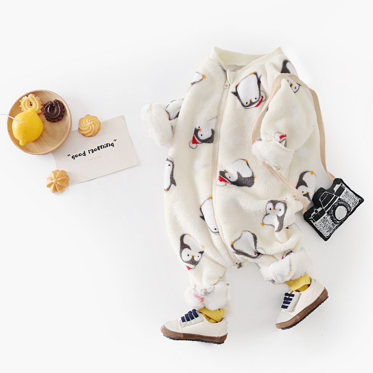 Baby Boy/Girl Allover Penguins and Snowflakes Pattern Thicken Long Sleeve Romper-kissminis