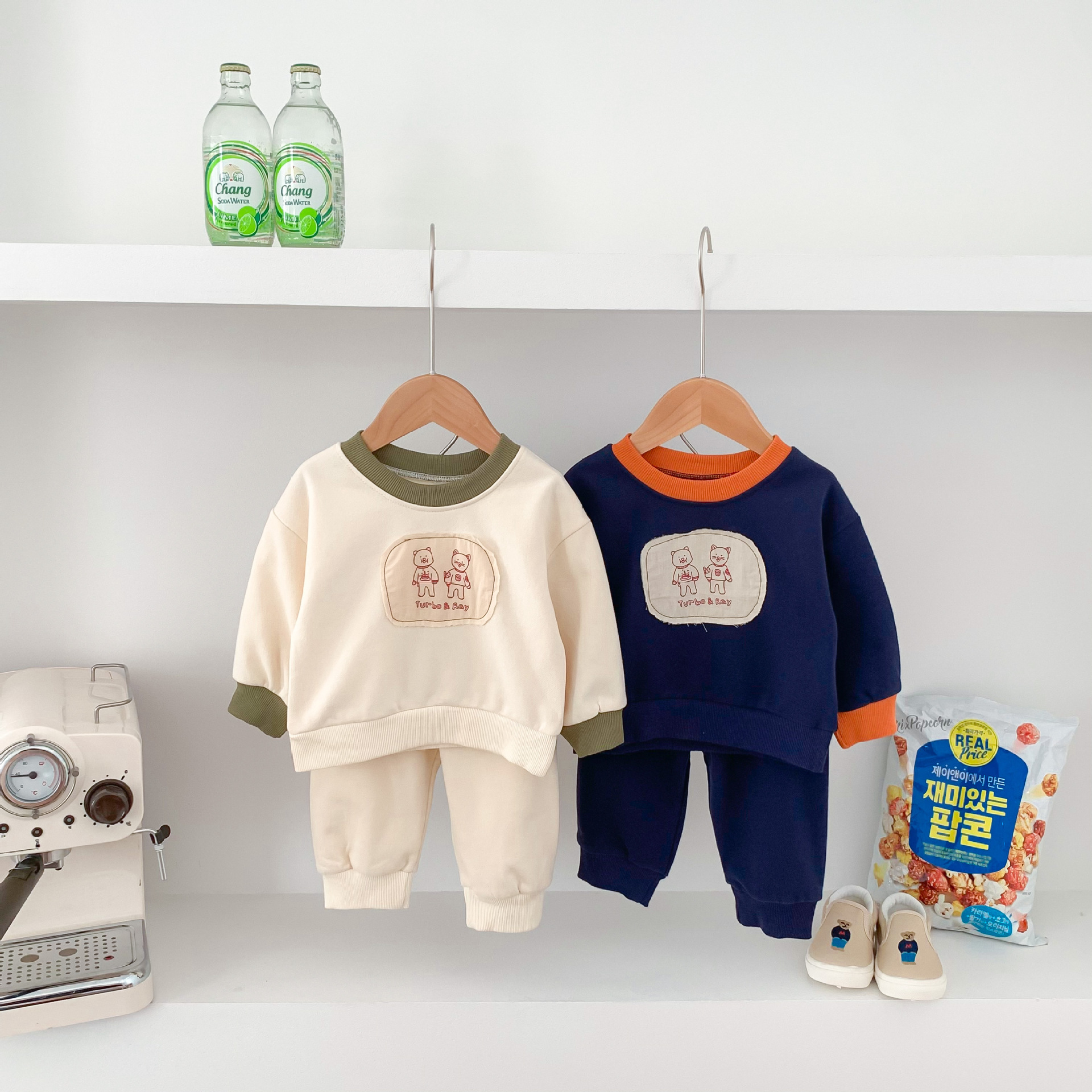 2pcs Baby Boy/Girl Bear Graphic Long Sleeve Sweatshirt with Pants Set-kissminis