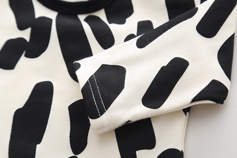Baby Boy/Girl Cow Printed Romper-kissminis