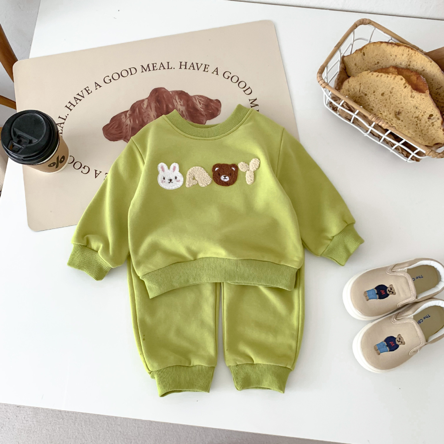 2pcs Baby Boy/Girl Crew Neck Bear and Rabbit Print Long Sleeve Sweatshirt with Pants Set-kissminis