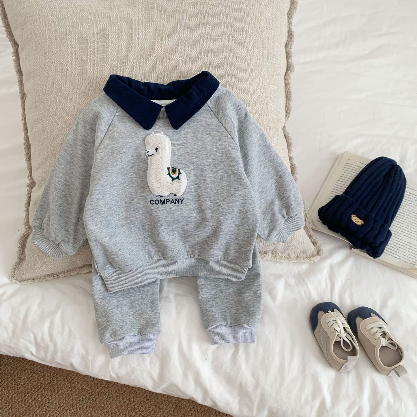 2pcs Baby Boy/Girl Cute Alpaca Graphic Long Sleeve Sweatshirt with Pants Set-kissminis