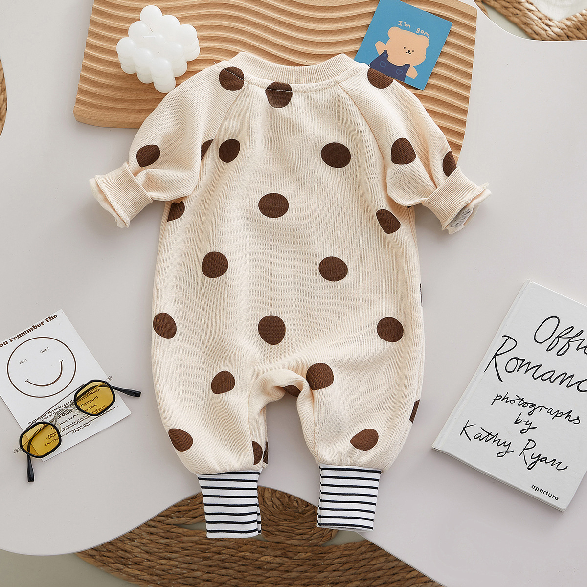 Baby Boy/Girl 3D Egg & Letter Print Crewneck Long Sleeve Romper