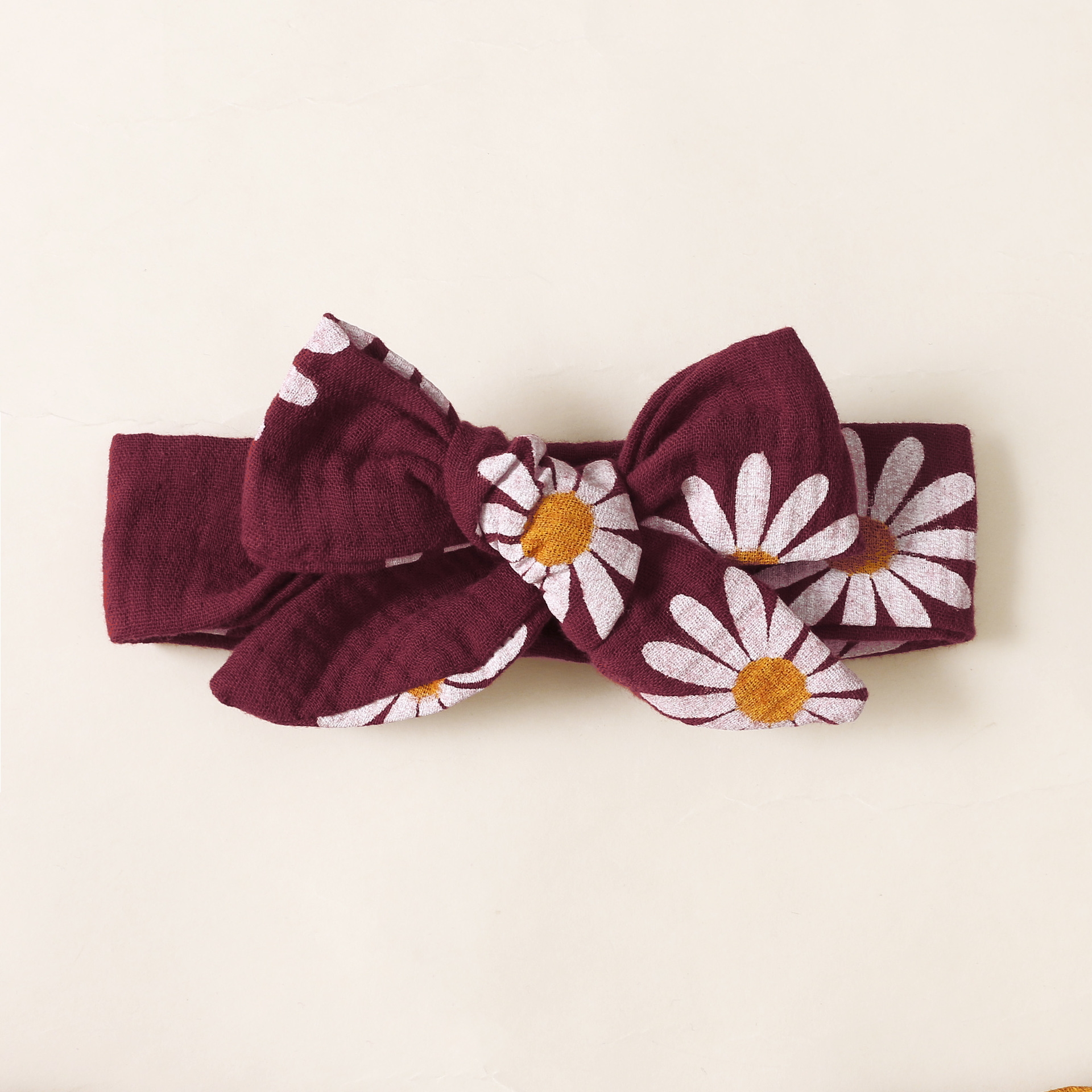 2pcs Newborn Baby Girl Allover Daisy Print Flutter Sleeve Sweet Bodysuit with Hairband Set