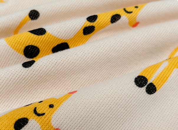 Baby Boy/Girl Allover Cute Giraffes Pattern Fake Two Pieces Long Sleeve Romper-kissminis