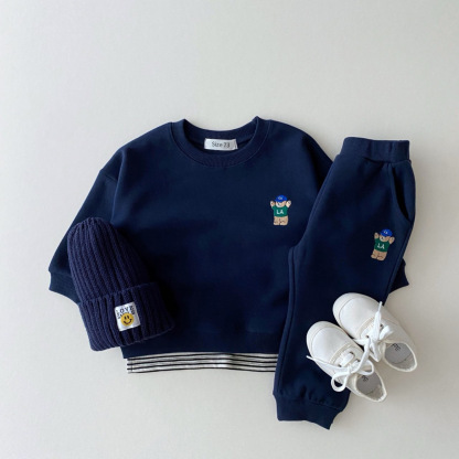 Toddler Boy/Girl Embroideried Mini Baseba Bear Solid Color T-shirt and Casual Pants Set
