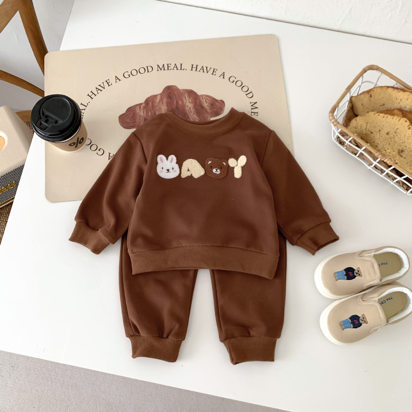 2pcs Baby Boy/Girl Crew Neck Bear and Rabbit Print Long Sleeve Sweatshirt with Pants Set-kissminis