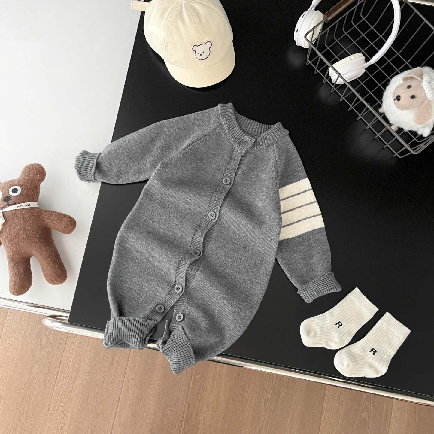 Three Stripes Knitting Yarn Romper -kissminis