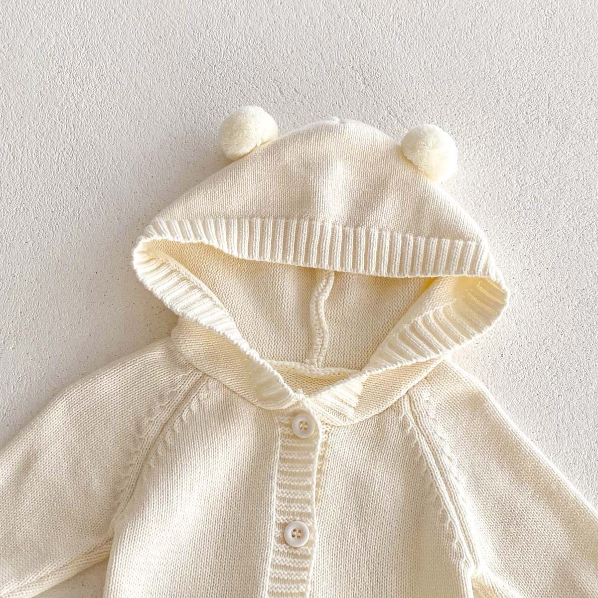 Baby Boy/Girl Cute Bear Design Solid Color Knitted Long Sleeve Bodysuit-kissminis