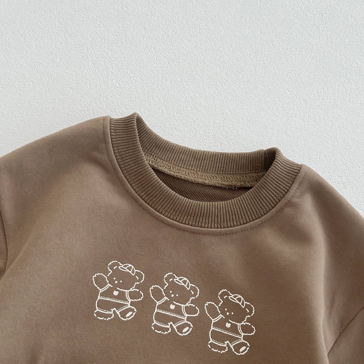 Baby Boy/Girl Cartoon Bear Graphic Solid Color Pocket Long Sleeve Romper-kissminis