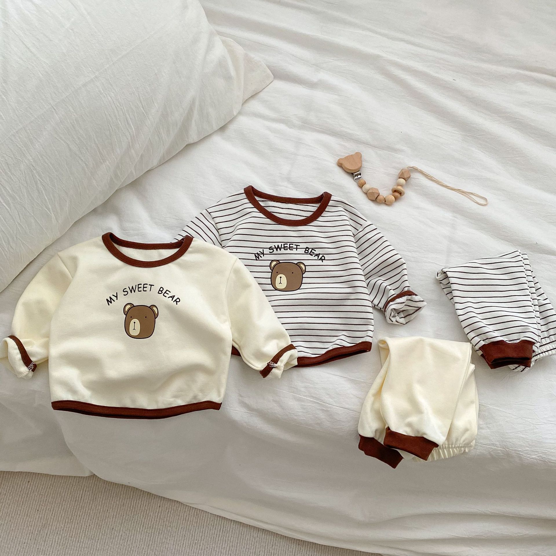 2pcs Baby Toddler Boy/Girl 'MY SWEET BEAR' Bear Print Sweatshirt and Pants Set -kissminis