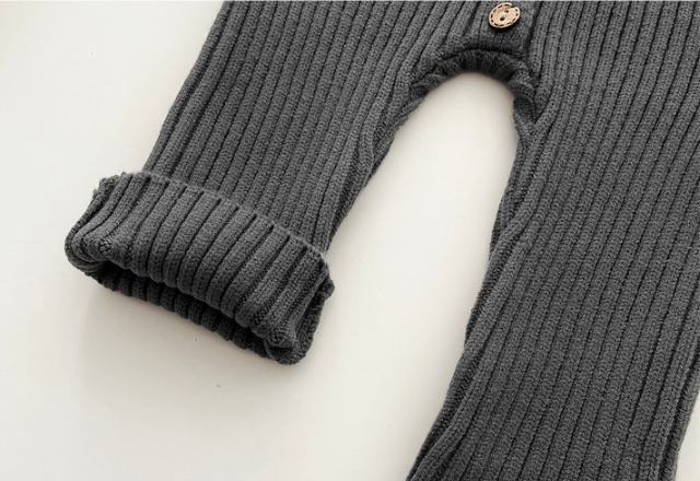 Baby Boy/Girl Solid Color Knitted Single Breasted Long Sleeve Romper-kissminis