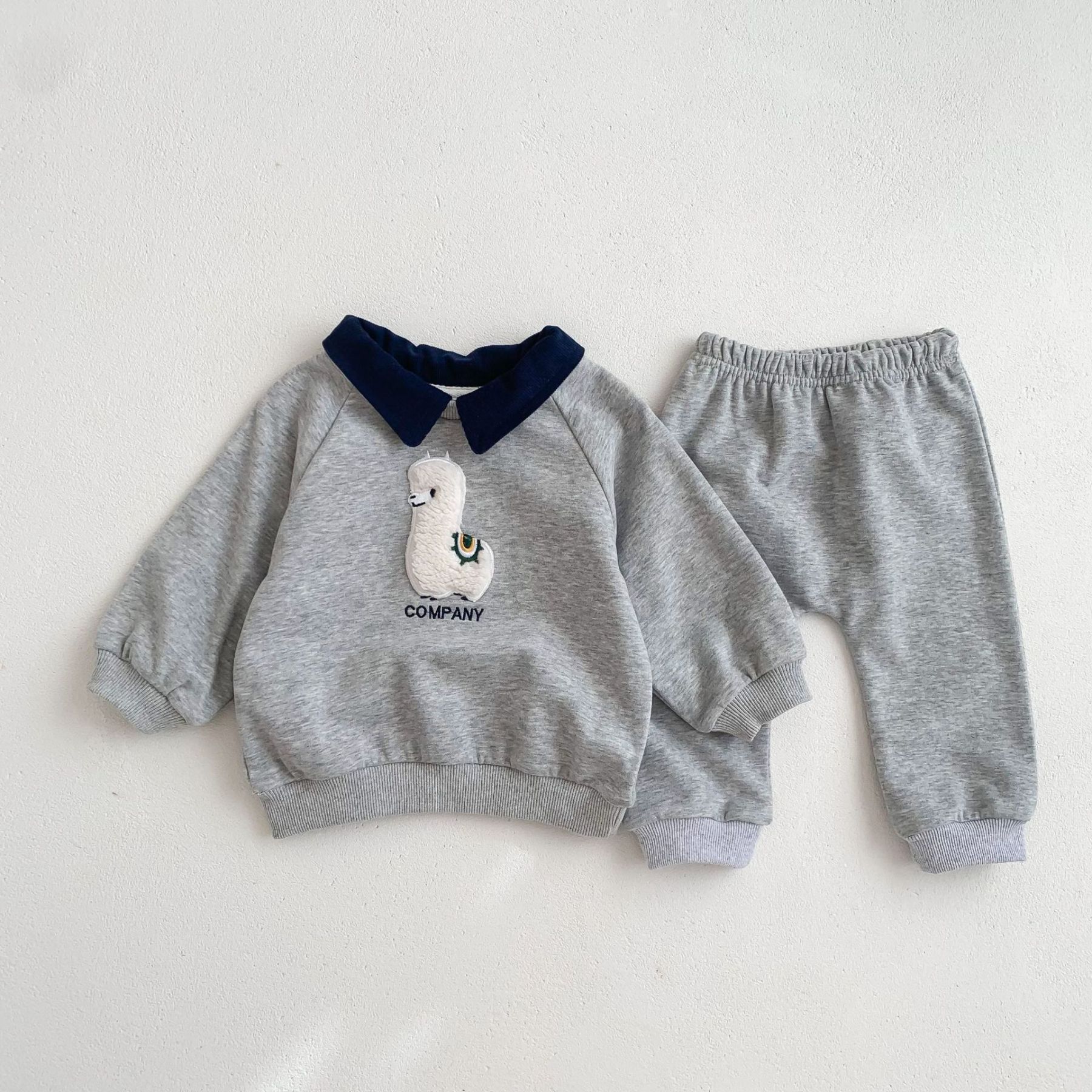 2pcs Baby Boy/Girl Cute Alpaca Graphic Long Sleeve Sweatshirt with Pants Set-kissminis