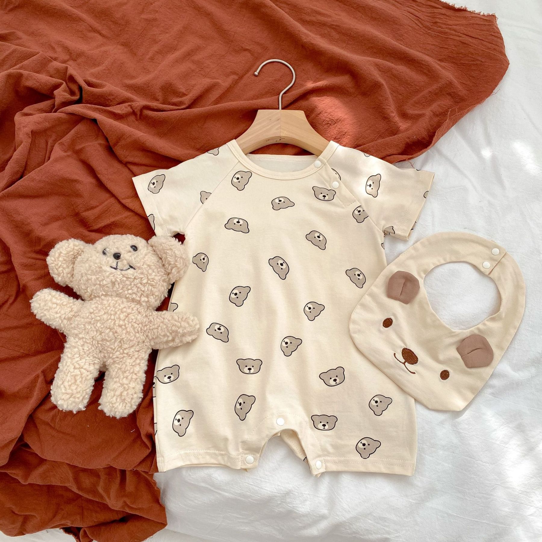 2pcs Baby Bear Romper with Removable Towel Set-kissminis