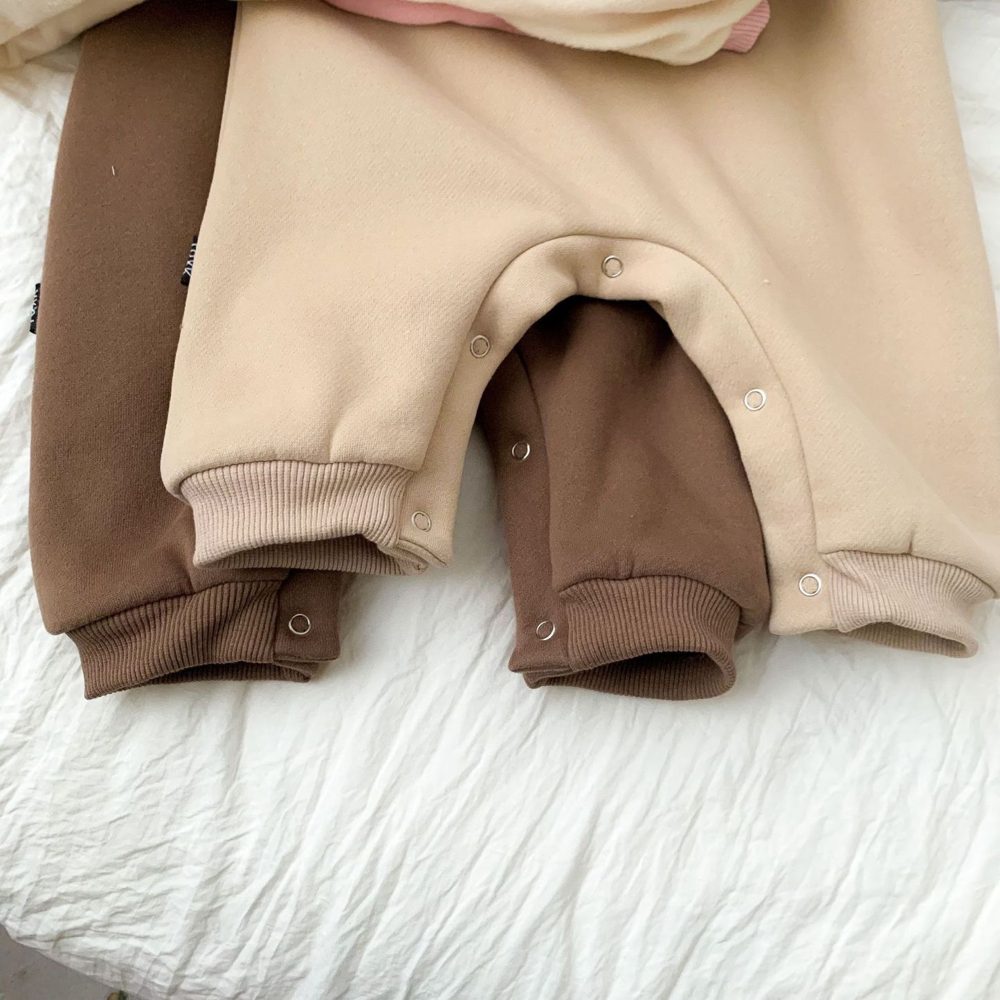 Baby Bear and Letter Pattern Solid Color Hooded Romper-kissminis