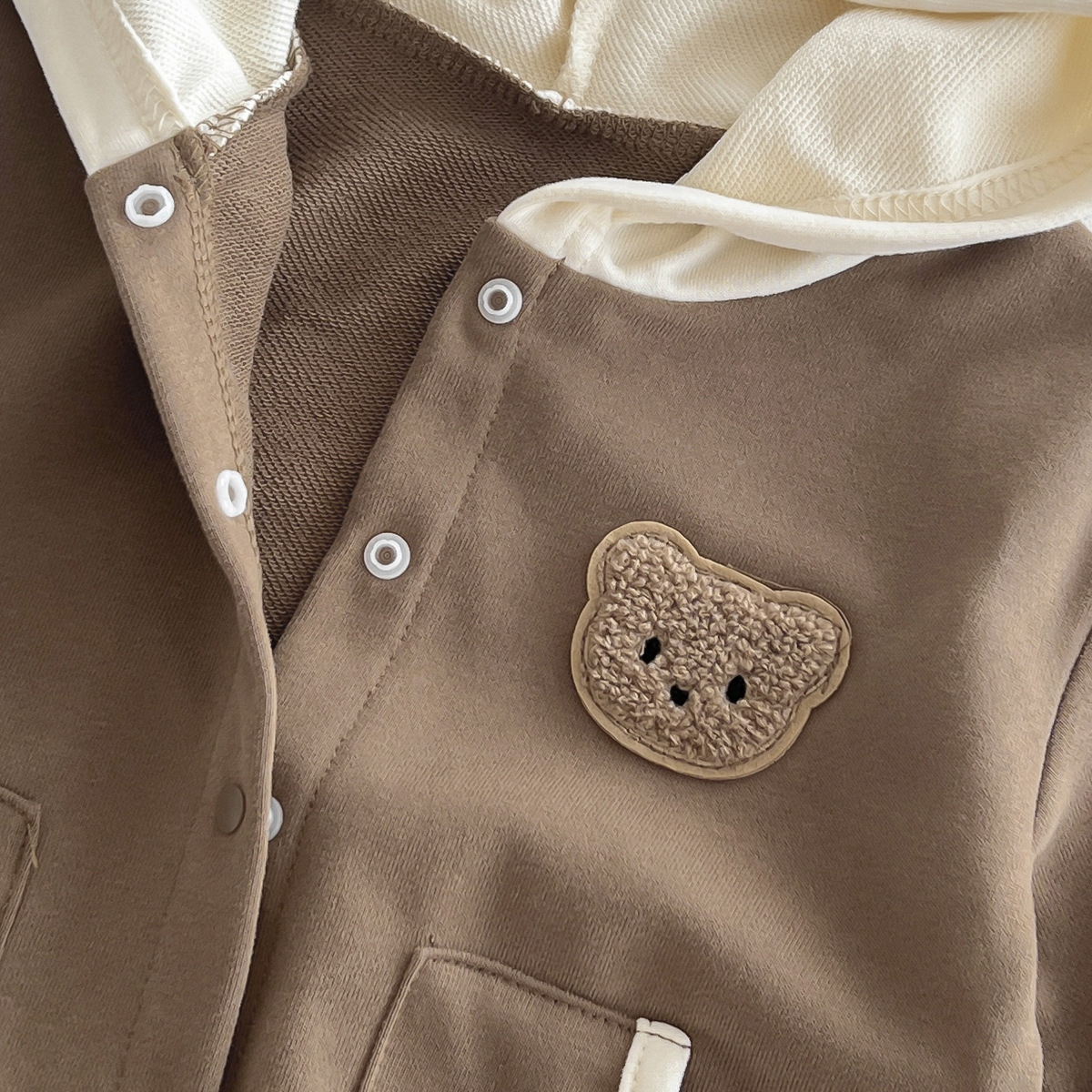 Baby Boy/Girl Cartoon Bear Graphic Hooded Long Sleeve Romper-kissminis